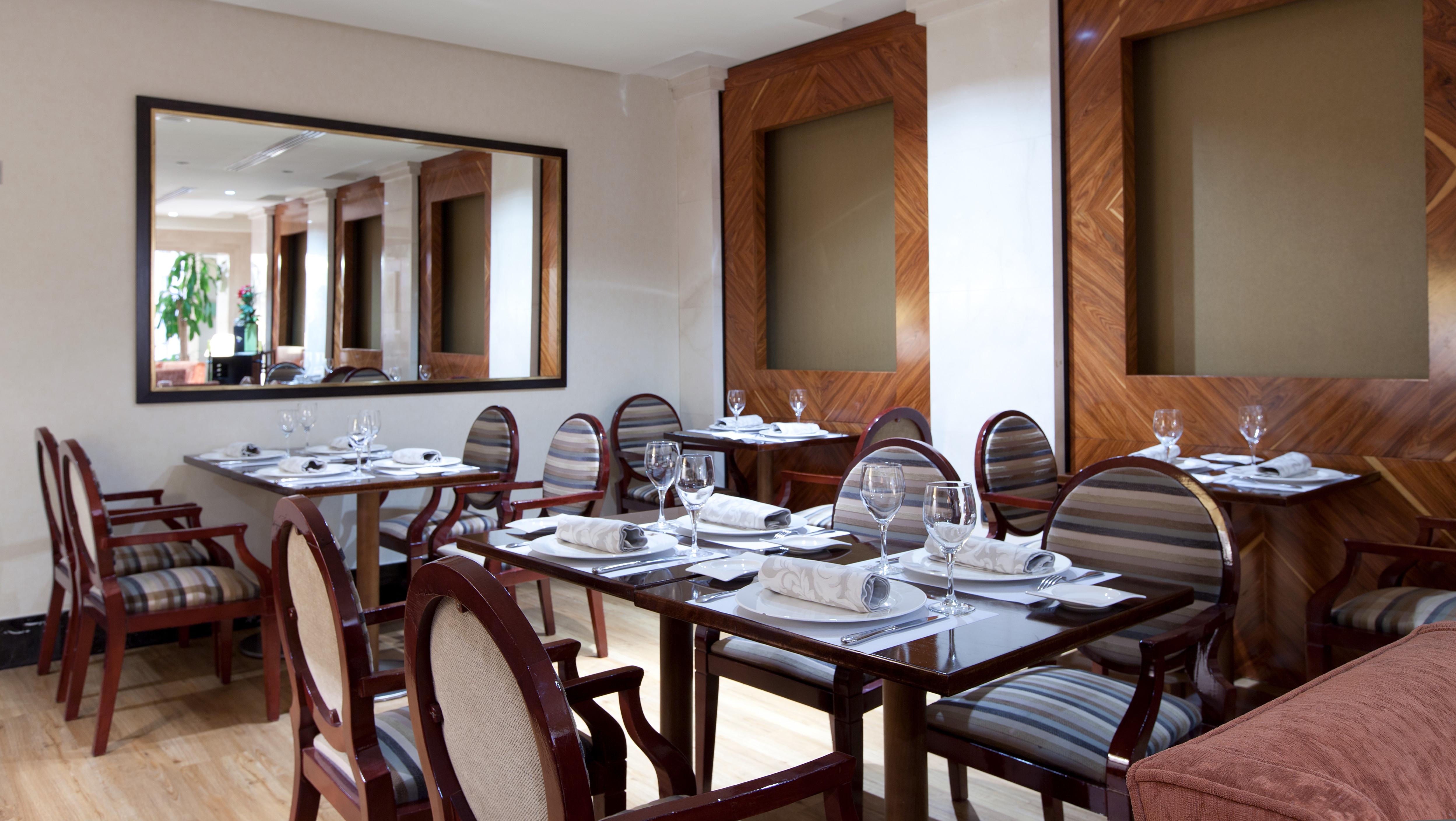 Hotel Andalucía Center 4*